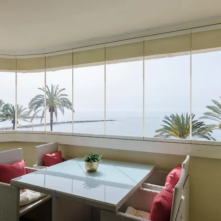 Sea Front In Center Daire *