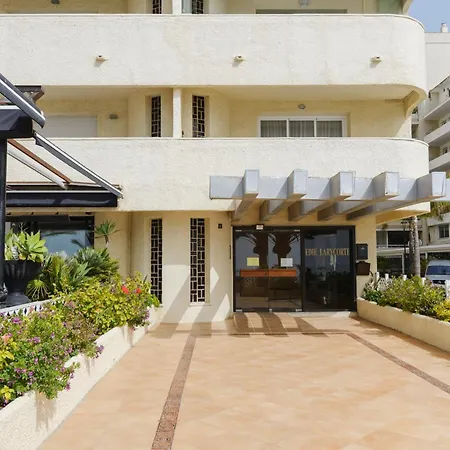 Sea Front In Center *