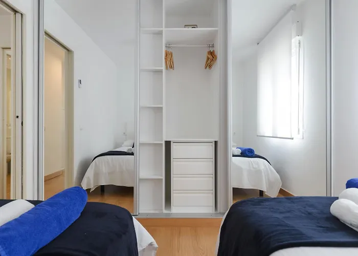 Apartment Sea Front In Center