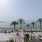 Apartment Sea Front In Center